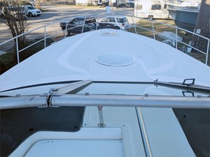 38' Cruisers 1998 3870 ESPRIT 7 