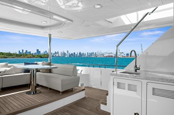 LA-LA-LA 20 Aft Deck