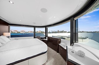 LA-LA-LA 45 On-Deck Master Stateroom