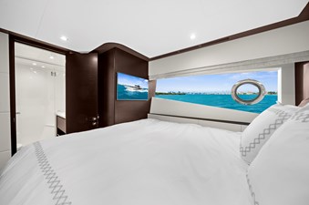 LA-LA-LA 72 Starboard Guest Stateroom