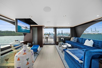 LA-LA-LA 92 Skylounge