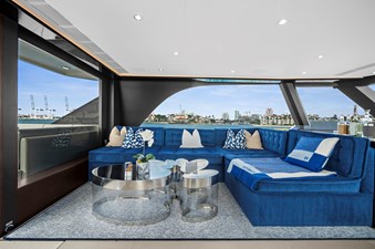 LA-LA-LA 94 Skylounge