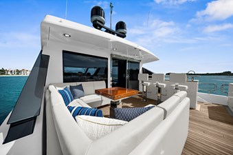 LA-LA-LA 101 Bridge Deck