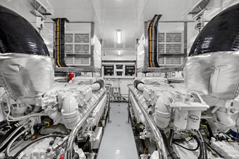 LA-LA-LA 116 Engine Room