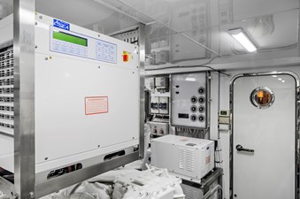 LA-LA-LA 121 Engine Room