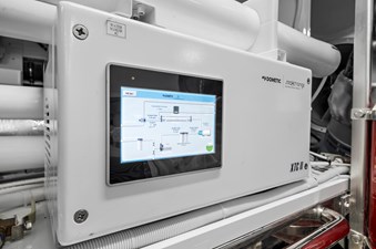 LA-LA-LA 128 Engine Room