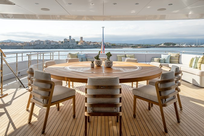 Bridge deck aft... main outside dining area