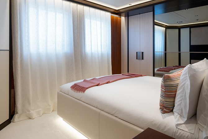 VIP stateroom bridge deck