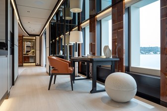 Solemates 36 Master cabin office