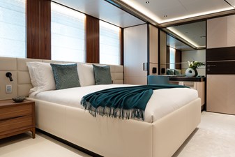 Solemates 48 Stb aft lower deck cabin