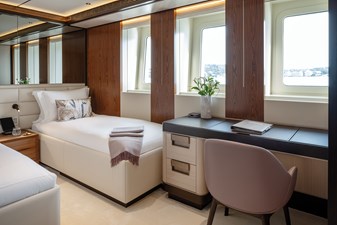 Solemates 53 Guest twin