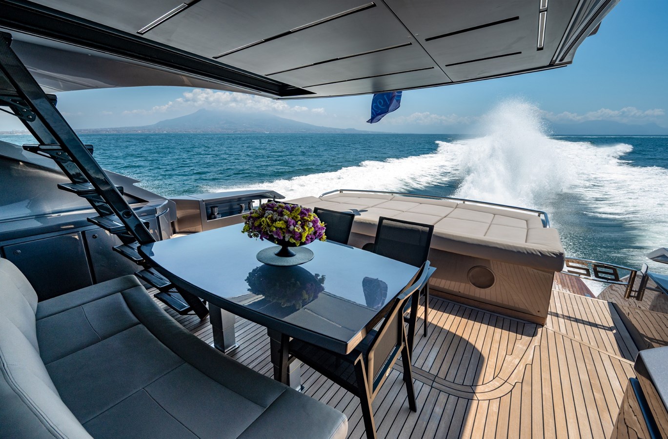 2019 PERSHING Yacht for Sale | 78' 9
