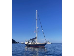 UNICORN 54 At anchor