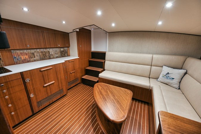Salon/Cabin Aft View