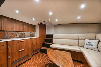 CORAL C 3 Salon/Cabin