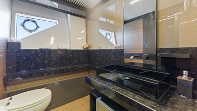 Date Night 78 2018 Ferretti 920