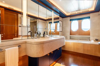 Rocinante 79 Rocinante 2008 LURSSEN  Motor Yacht Yacht MLS #457585 79