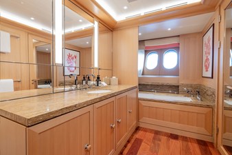 Rocinante 80 Rocinante 2008 LURSSEN  Motor Yacht Yacht MLS #457585 80