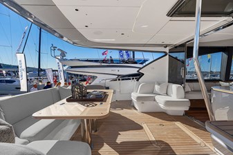 PRINCESS S72 (S72531) 35 