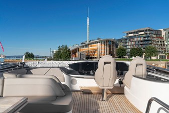 PRINCESS S72 (S72531) 134 