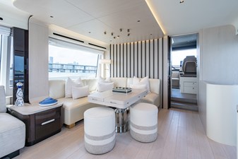 Euphoria 71 5 Euphoria Azimut 78 Salon 3 (1)