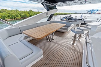 AQUA VISTA 33 