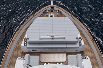 Sirena 60 4 Foredeck area
