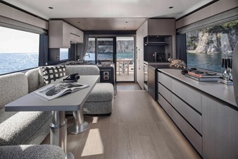 Sirena 60 11 Main deck lounge