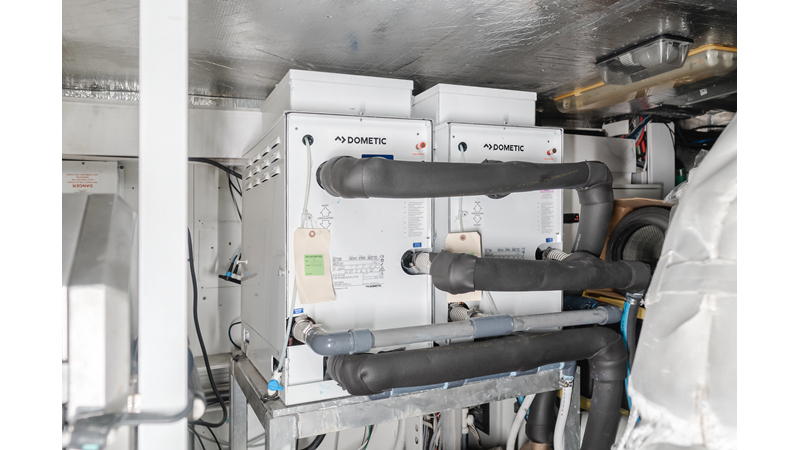 INDECENT PROPOSAL IV - Yacht zu verkaufen