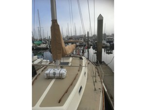 HELIOS 13 Deck with liferaft 