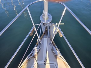 HELIOS 15 Bow with anchor and Schaeffer roller furling