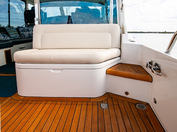 MJM 53z, Cockpit Starboard Forward