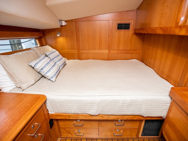 MJM 53z, Guest Cabin Aft