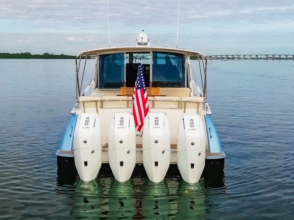 MJM 53z, Transom View