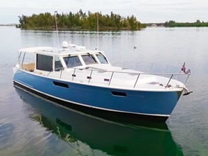 CI SEA 3 MJM 53z, Starboard Bow