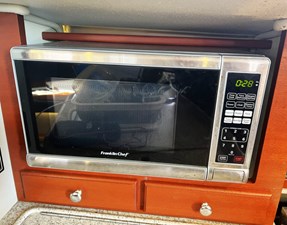 RESOLUTE 12 Microwave