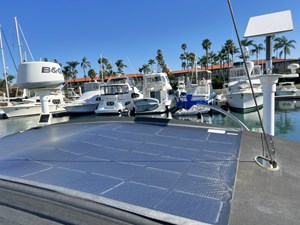 RESOLUTE 35 Solar + Antennae