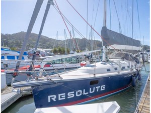 RESOLUTE 51 Dockside port1