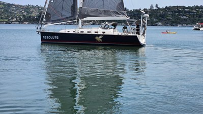 RESOLUTE 52 Drifting