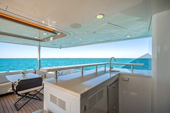 Dreams 20 Aft Deck