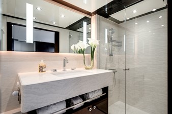 Dreams 58 VIP En-Suite Head