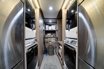 Dreams 55 Lower Companionway/Walk-In Storage Area