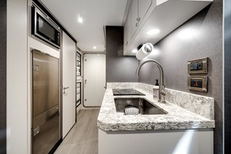 Dreams 114 Crew Quarters