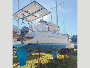 40' Beneteau 1999 Center Cockpit 2 