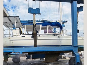 40' Beneteau 1999 Center Cockpit 6 