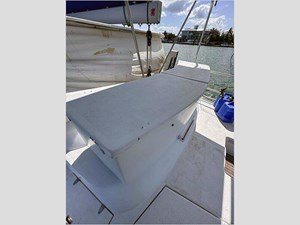40' Beneteau 1999 Center Cockpit 47 
