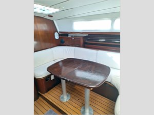 40' Beneteau 1999 Center Cockpit 85 