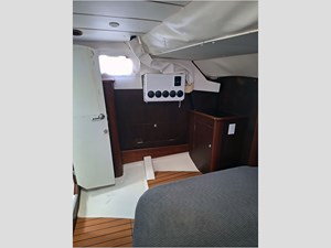 40' Beneteau 1999 Center Cockpit 102 