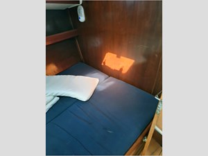 40' Beneteau 1999 Center Cockpit 104 