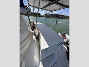 40' Beneteau 1999 Center Cockpit 124 